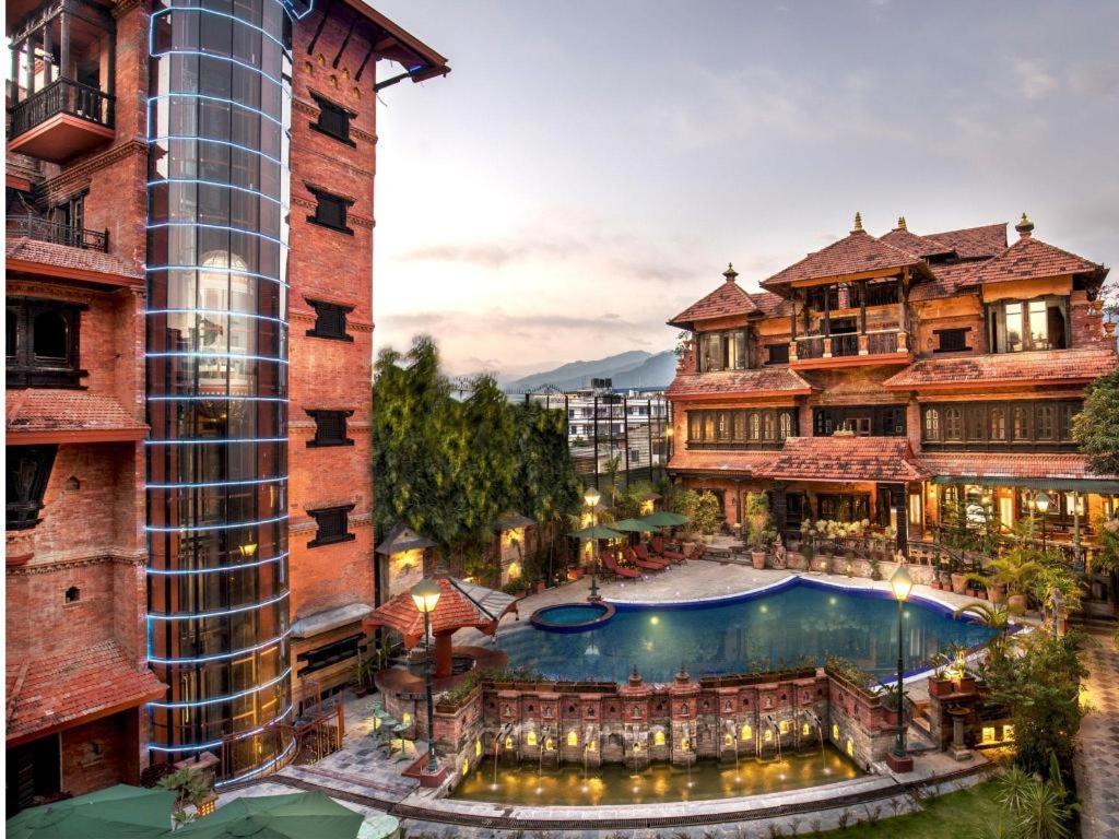 Heritage Hotel Suites And Spa Pokhara Exteriör bild