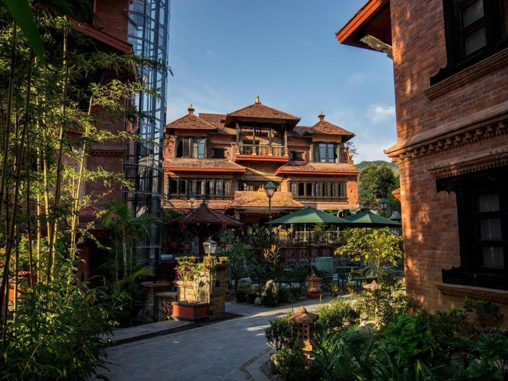 Heritage Hotel Suites And Spa Pokhara Exteriör bild