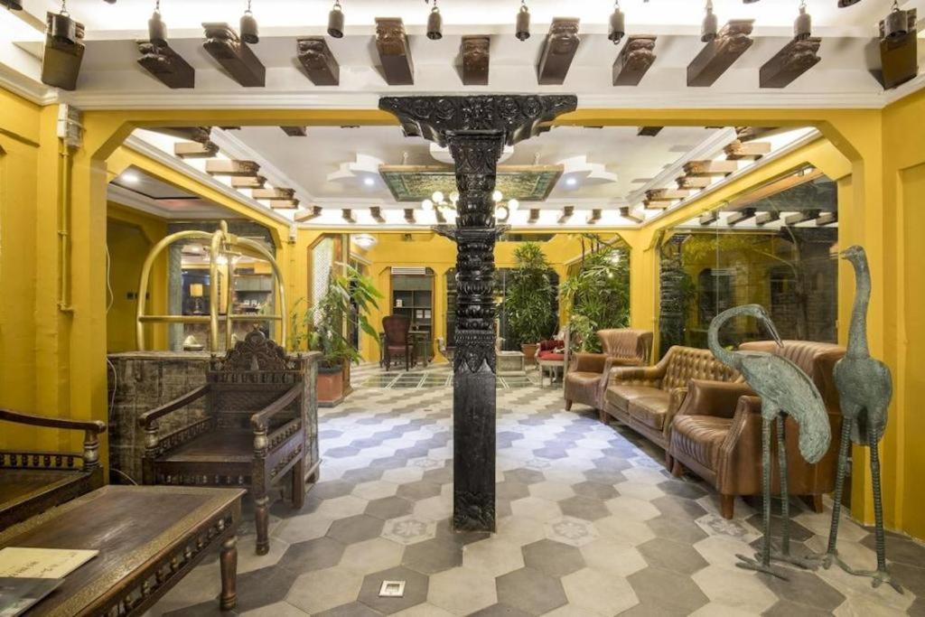 Heritage Hotel Suites And Spa Pokhara Exteriör bild